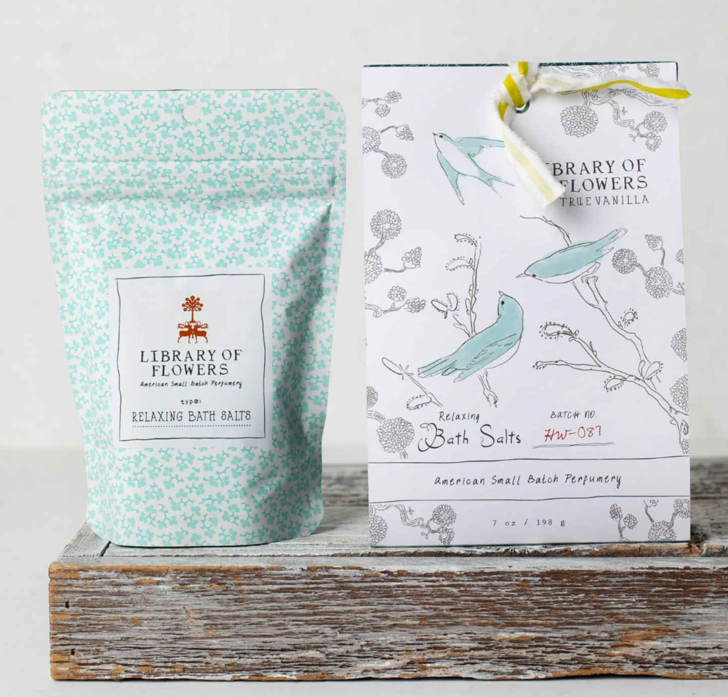 Library Of Flowers - True Vanilla Bath Salts