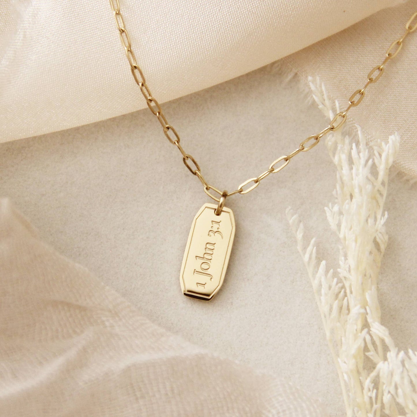 LoveStory - Daughter 1 John 3:1 Gold Necklace